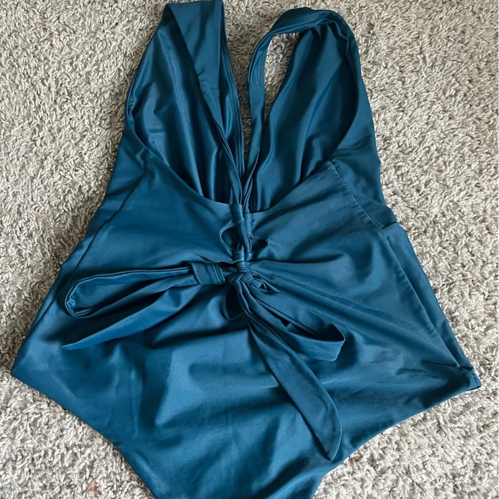 Teal Tori Praver Andie One Piece! - Picture 6 of 8